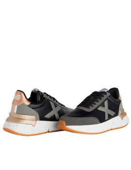 Zapatilla Munich Versus 59 en Negro para Mujer