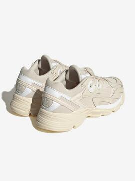 Zapatillas Adidas Astir W en Beige para Mujer
