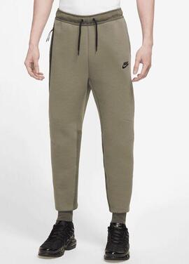 Pantalón Nike M Tch Flc Jggr en Verde para haombre