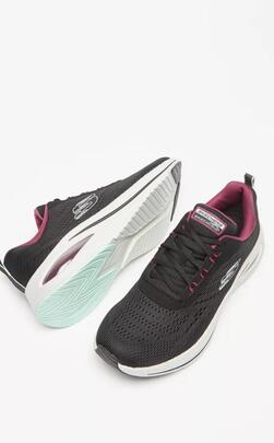 Skechers Meta-Aired Out  Zapatilla Running Negro para Mujer