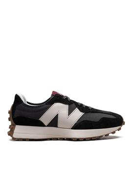 Zapatilla New Balance 327KC en Negro para Mujer