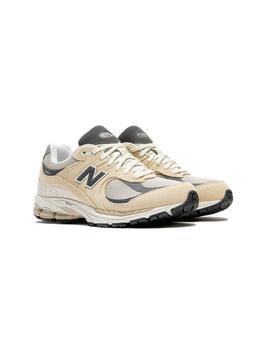 Zapatilla New Balance 2002RFA en Beige para Hombre