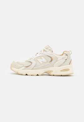 Zapatilla New Balance 530AA en Beige
