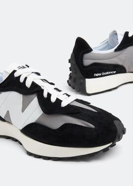 Zapatilla New Balance U327 en Negro para Hombre