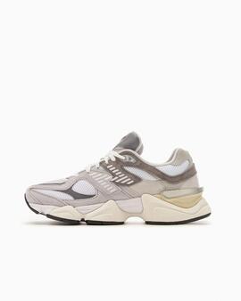 Zapatillas New Balance 9060 en Gris para Mujer